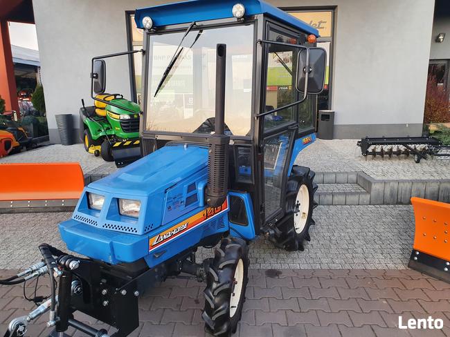 Mini Traktorek wolnobieżny 14KM ISEKI TU140F kabina TUZ pług