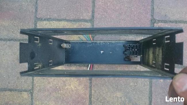 kieszeń mocowania radiomagnetofonu PHILIPS