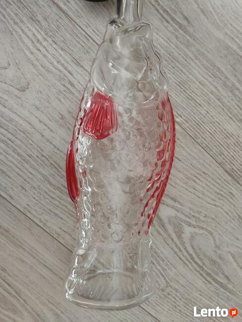 Szklana butelka rybka