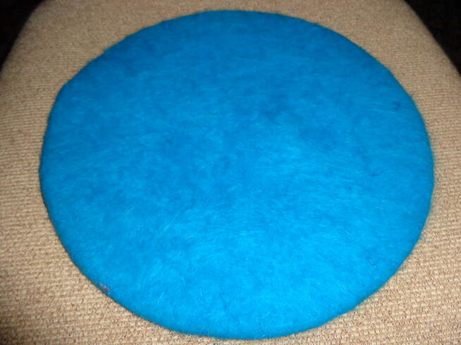 Beret z angory nowy , kolory