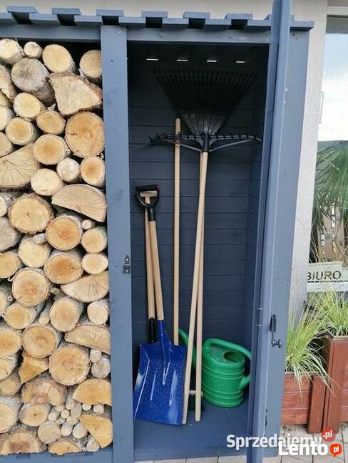 Drewutnia z domkiem narzędziowym