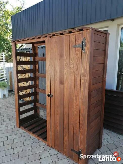 Drewutnia z domkiem narzędziowym