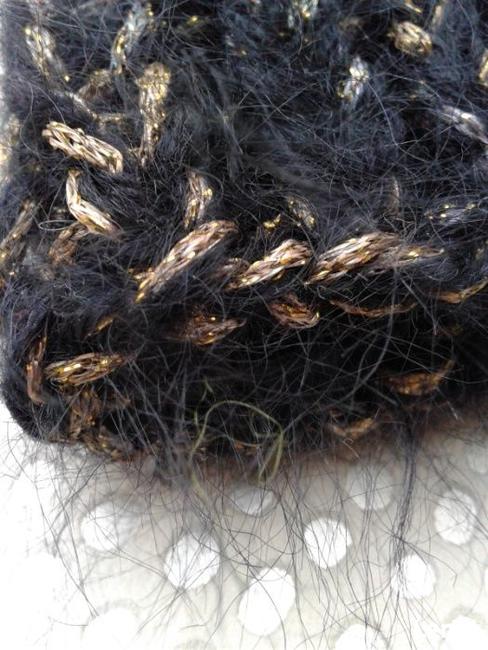 Czarno- złota, moherowa czapka