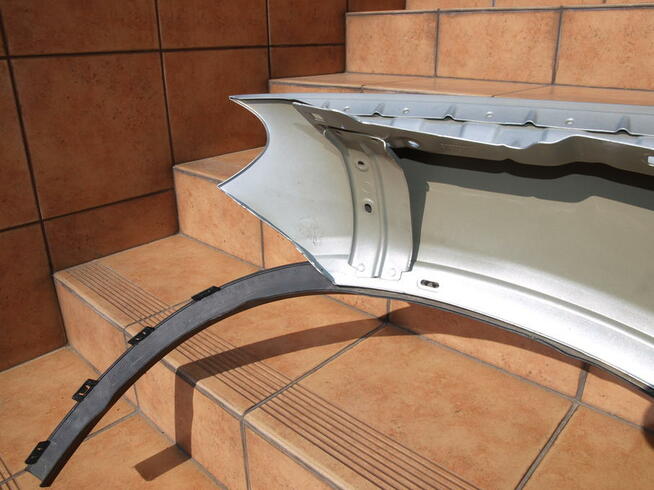 Mercedes GLC A253 błotnik prawy przód + listwa 2015 - 2020r