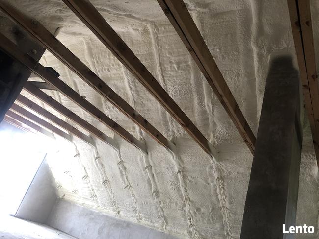 Elewacje, docieplenia pianą PUR