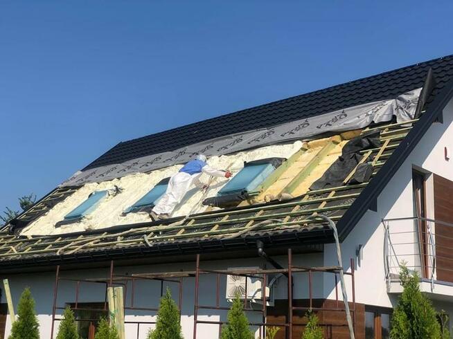 Elewacje, docieplenia pianą PUR