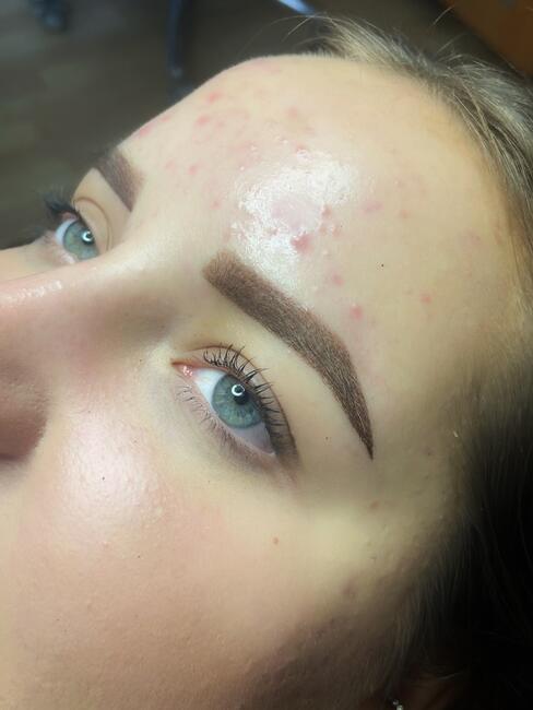 Brwi permanentne -50%