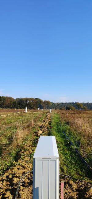 Atrakcyjna działka nad jeziorem z plażą