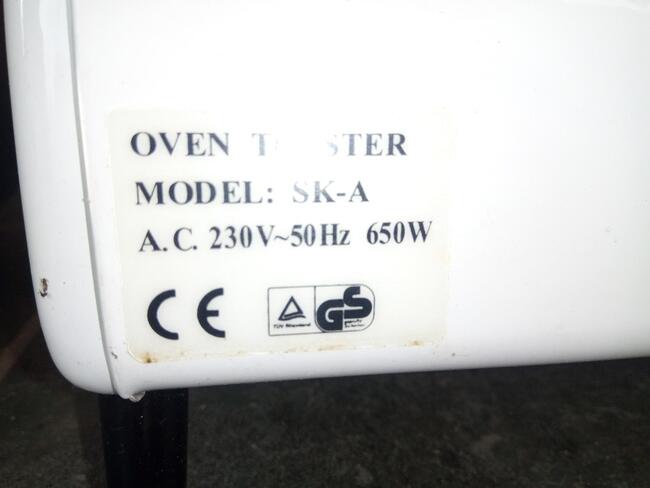 Mały piekarnik elektryczny