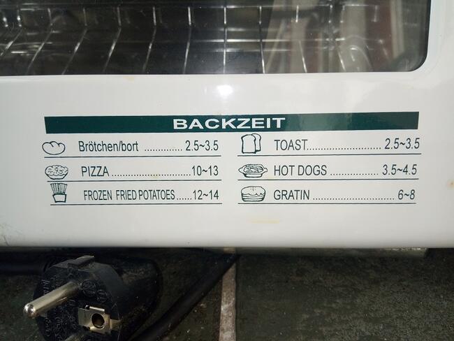 Mały piekarnik elektryczny