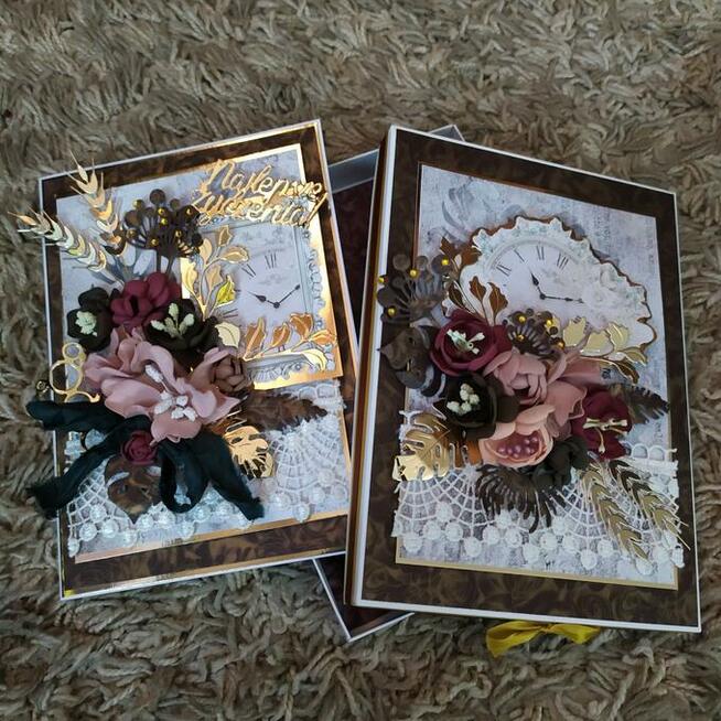 Karty z życzeniami w pudełeczku