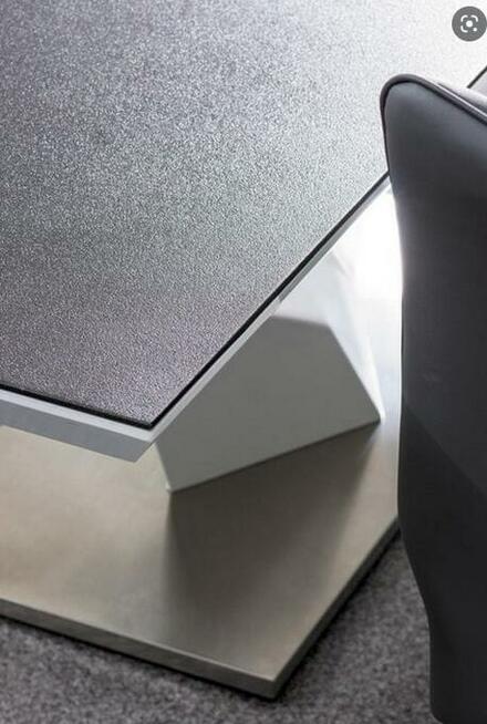 Stół Alaras II + 4szt krzeseł h-090