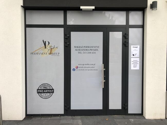 Oklejanie Wyklejanie witryn sklepowych szyb + druk