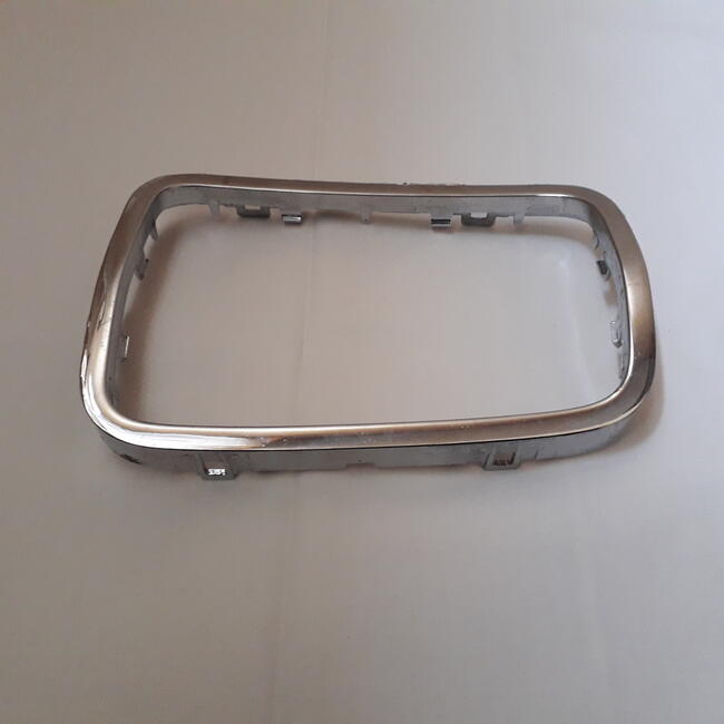 Ramka Lewarka wybieraka zmiany biegów Peugeot 607