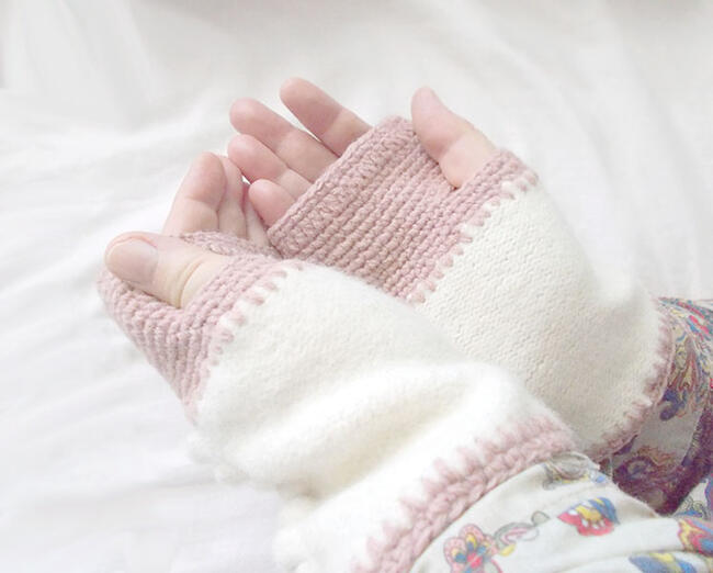 pastelowe mitenki, wełniane mitenki ecru