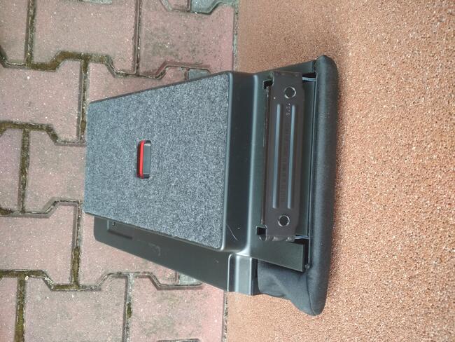 Fotele, Zapas, tył +podłokietnik Seat TOLEDO IV/skoda RAPPID