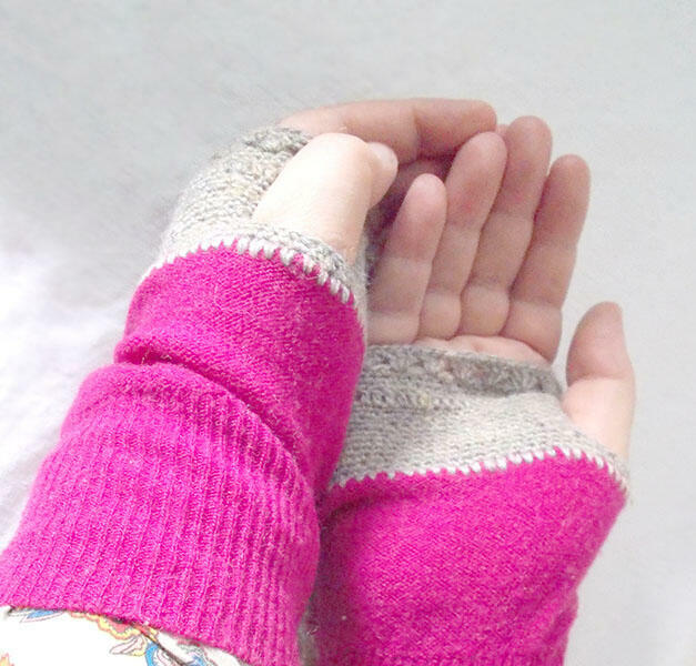 fuksjowe mitenki, wełniane mitenki różowe