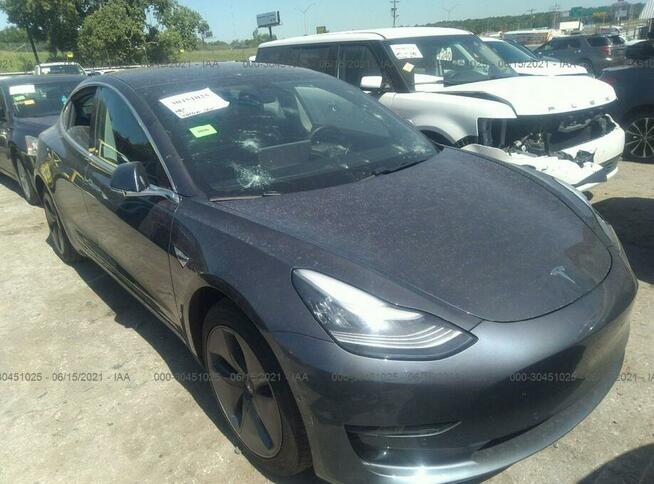 Tesla Model 3 2019, 4x4, Long Range, po gradobiciu