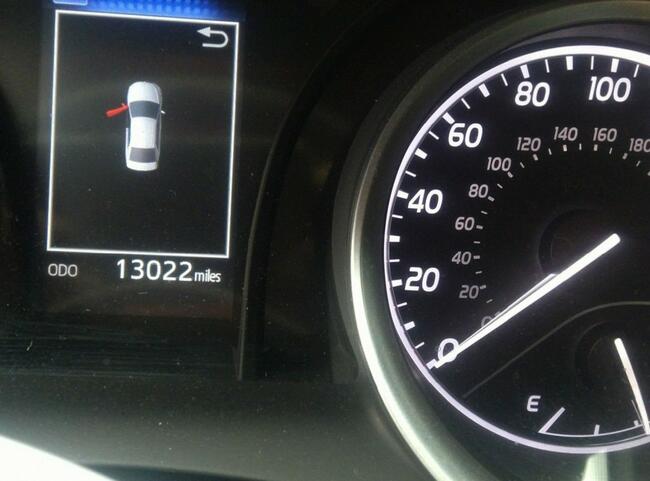 Toyota Camry 2021, 2.5L, LE, po gradobiciu