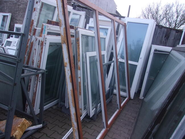 Skup okien pcv i drzwi zawsze aktualne 24 h płacimy 25zł/m2