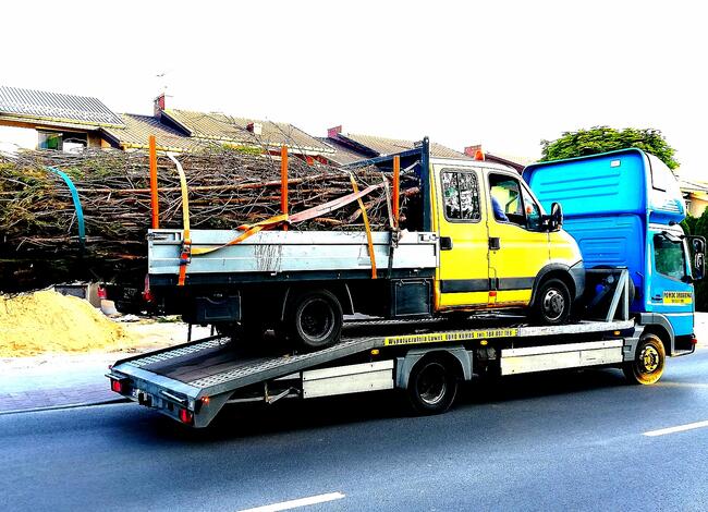 POMOC DROGOWA 24h, HOLOWANIE - OSOBOWE, DOSTAWCZE, BUSY MAXI