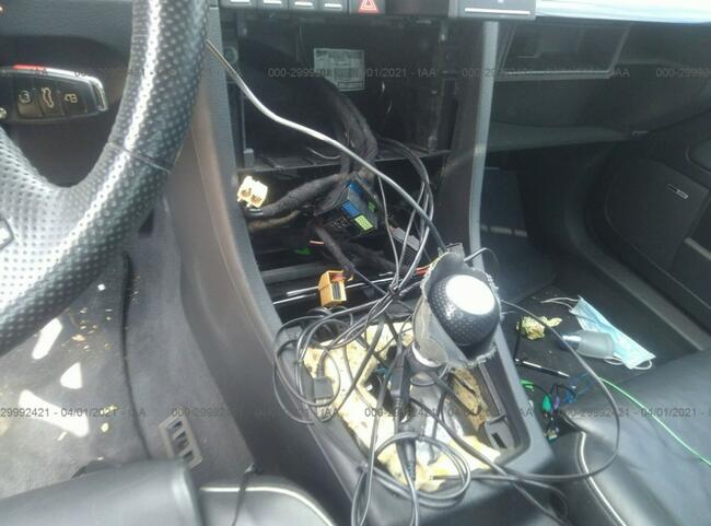 Audi RS4 2008, 4.2L, 4x4, po kradzieży