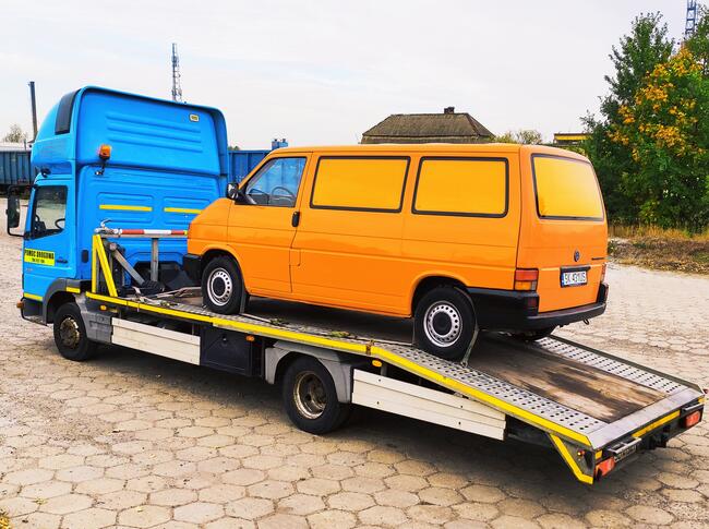 POMOC DROGOWA 24h, HOLOWANIE. AUTA OSOBOWE ORAZ BUSY