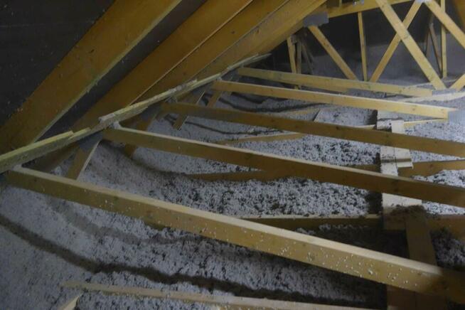 Ocieplanie i izolacje wełną celulozową