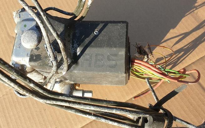 ABS do Mercedesa 123