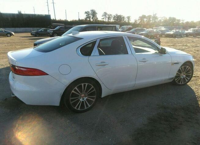 Jaguar XF 2016, 3.0L, 4x4, Prestige, od ubezpieczialni
