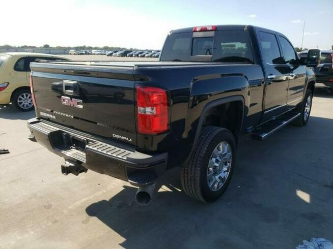 GMC Sierra K2500 DENALI, 6.6L, 4x4, porysowany