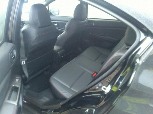 Subaru WRX 2016, 2.0L, 4x4, Limited, porysowany