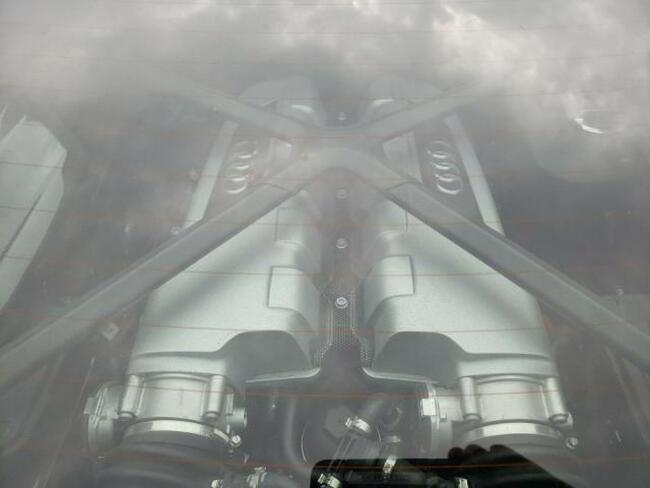 Audi R8 2020, 5.2L, 4x4, od ubezpieczalni