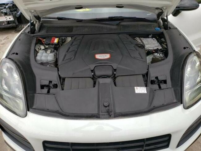 Porsche Cayenne Turbo 2019, 4.0L, 4x4, porysowany lakier