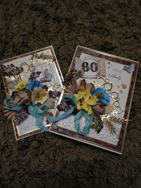 Karty z życzeniami w pudełeczku