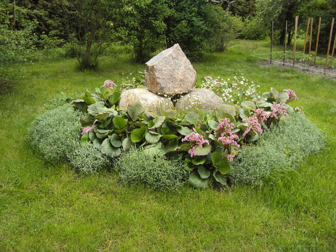 Figura ogrodowa-poidło