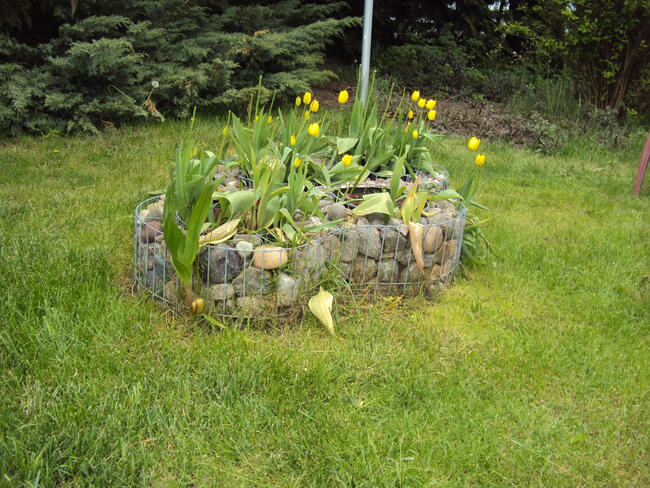 Figura ogrodowa-poidło