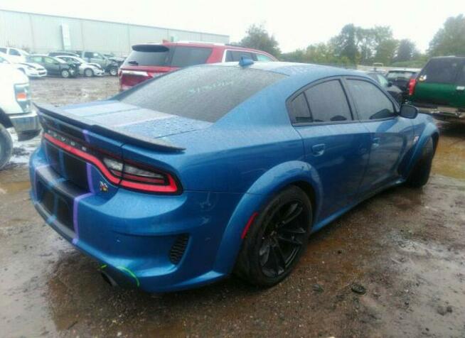 Dodge Charger 2020, 6.4L, porysowany lakier