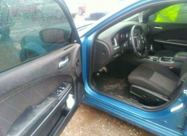 Dodge Charger 2020, 6.4L, porysowany lakier