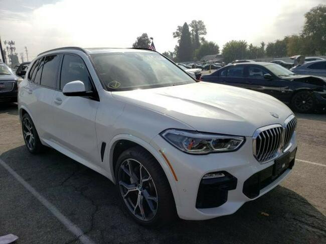 BMW X5 2019, 3.0L, 4x4, po gradobiciu