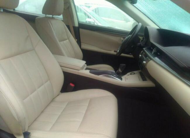 Lexus ES350 2016, 3.5L, porysowany lakier