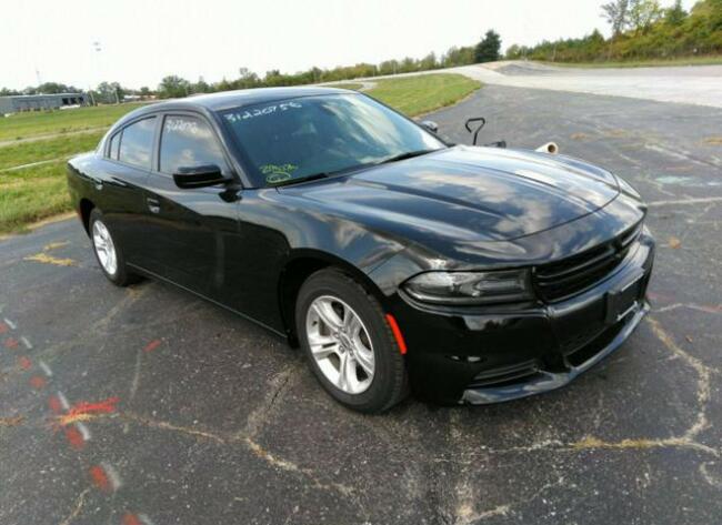 Dodge Charger 2020, 3.6L, porysowany lakier