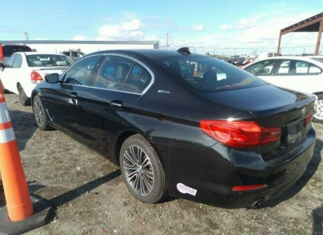 BMW 530 2018, 2.0L, Hybryda, porysowany lakier