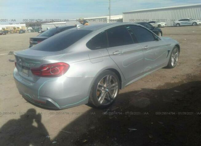 BMW 430 2018, 2.0L, porysowany lakier