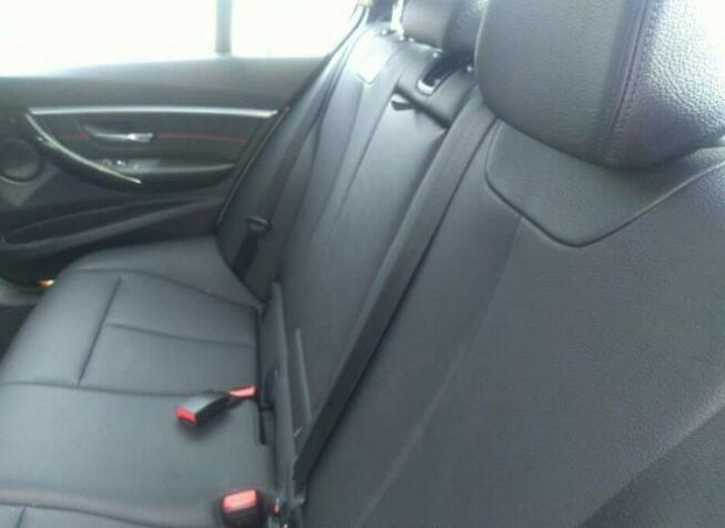 BMW 330 2017, 2.0L, 4x4, od ubezpieczalni