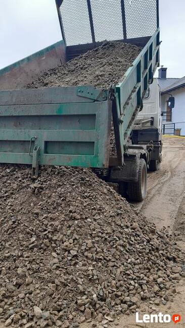 transport wywrotka piasek kamień ziemia piach czarnoziem