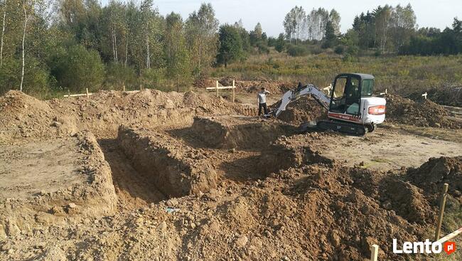 roboty ziemne, wykopy, równanie terenu, koparka, transport