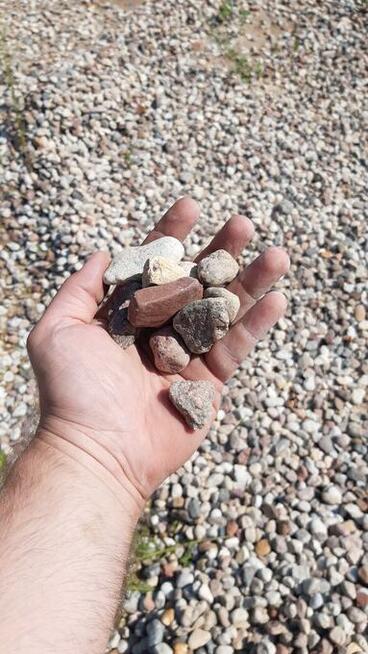 materiały sypkie, piasek, kamień, wywrotka, gruz, ziemia,