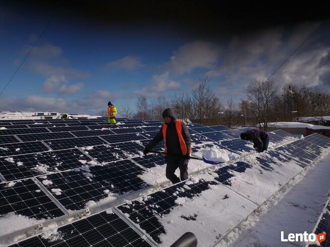 Odśnieżanie dachów płaskich i spadowych 507 55 85 85