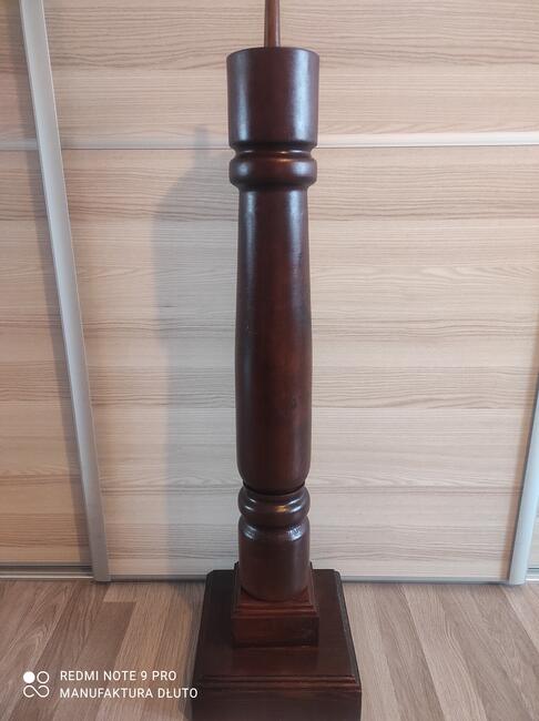 Lichtarz paschalny-swiecznik-drewniany-Podstawa pod Paschał